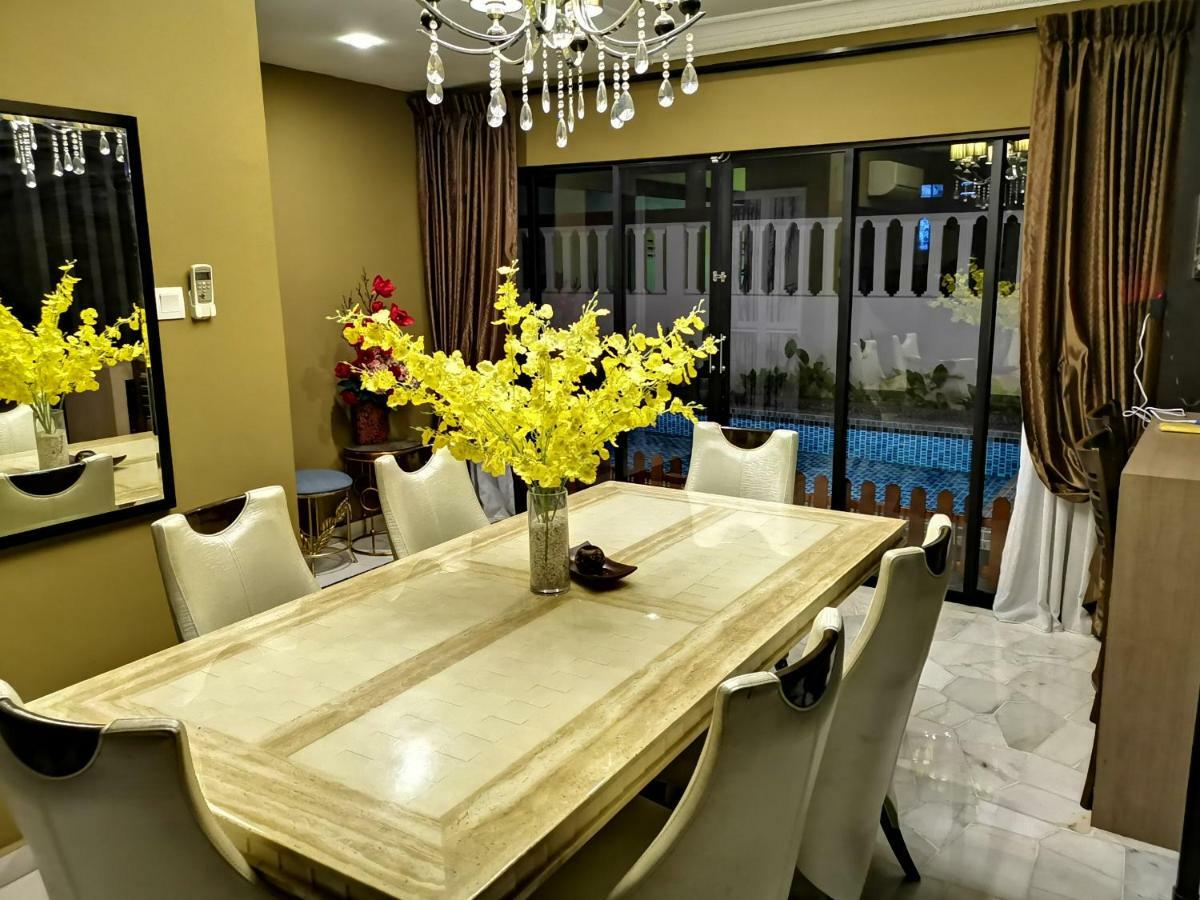 Ria Homestay Johor Bahru Buitenkant foto