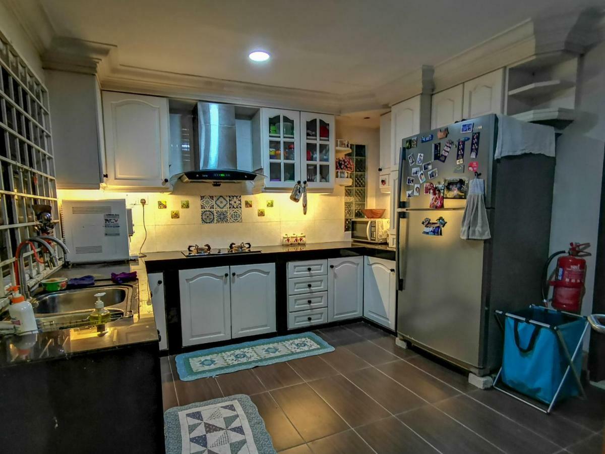 Ria Homestay Johor Bahru Buitenkant foto