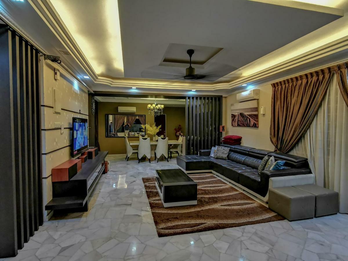 Ria Homestay Johor Bahru Buitenkant foto