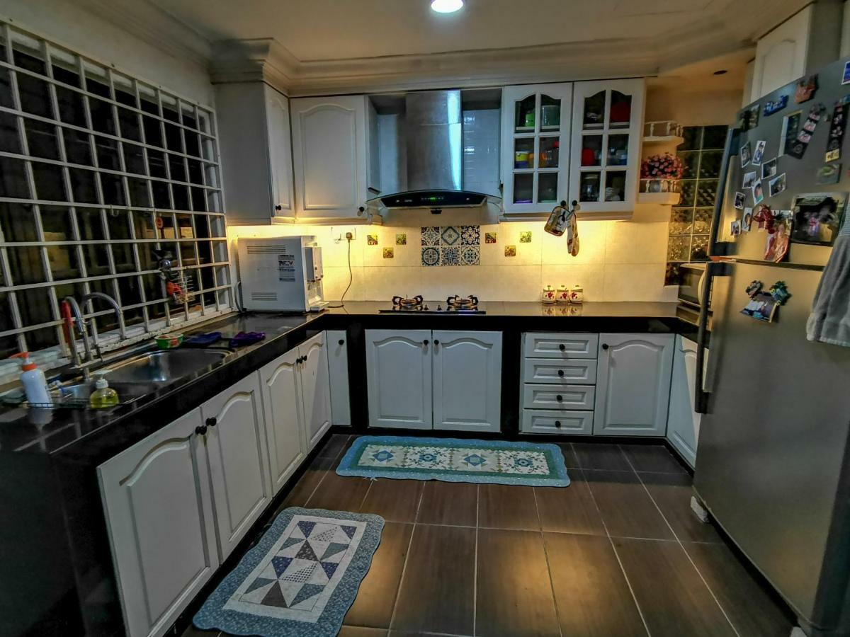 Ria Homestay Johor Bahru Buitenkant foto